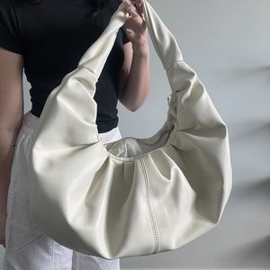 Berska crescent bag